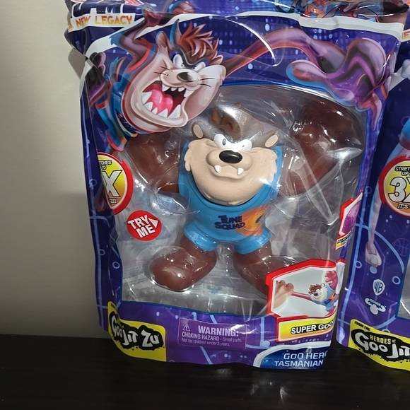 HEROES OF GOO JIT ZU Space Jam A New Legacy Tasmanian Bugs & LEBRON JAMES Set - Picture 3 of 8